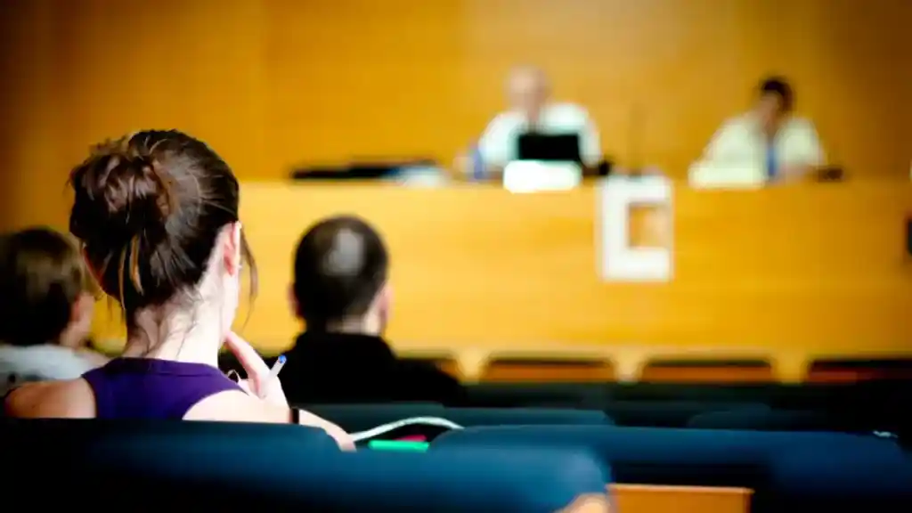 Qual curso não precisa de TCC? Descubra aqui! Qual curso não precisa de TCC