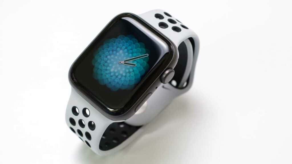 Qual é a diferença entre um Apple Watch Series 7 e um Apple Watch SE? https://www.xthor.com.br/qual-e-a-diferenca-entre-um-apple-watch-series-7-e-um-apple-watch-se/