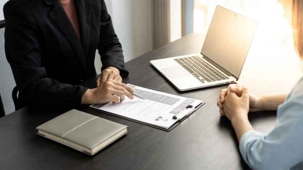 5 estratégias simples para conseguir o primeiro emprego estratégias simples para conseguir o primeiro emprego