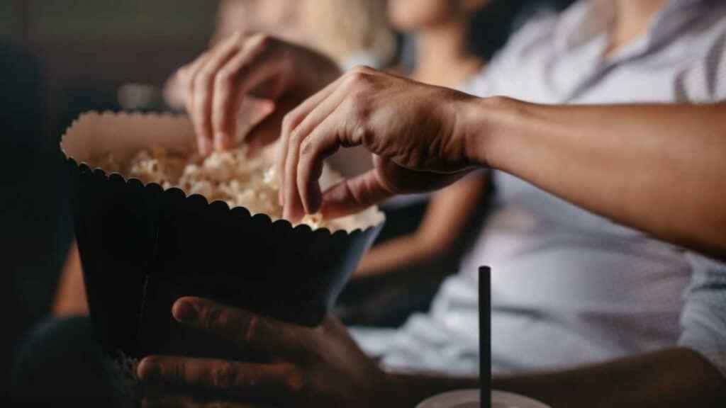 Aprenda como montar uma sala de cinema residencial pequena sala de cinema residencial pequena