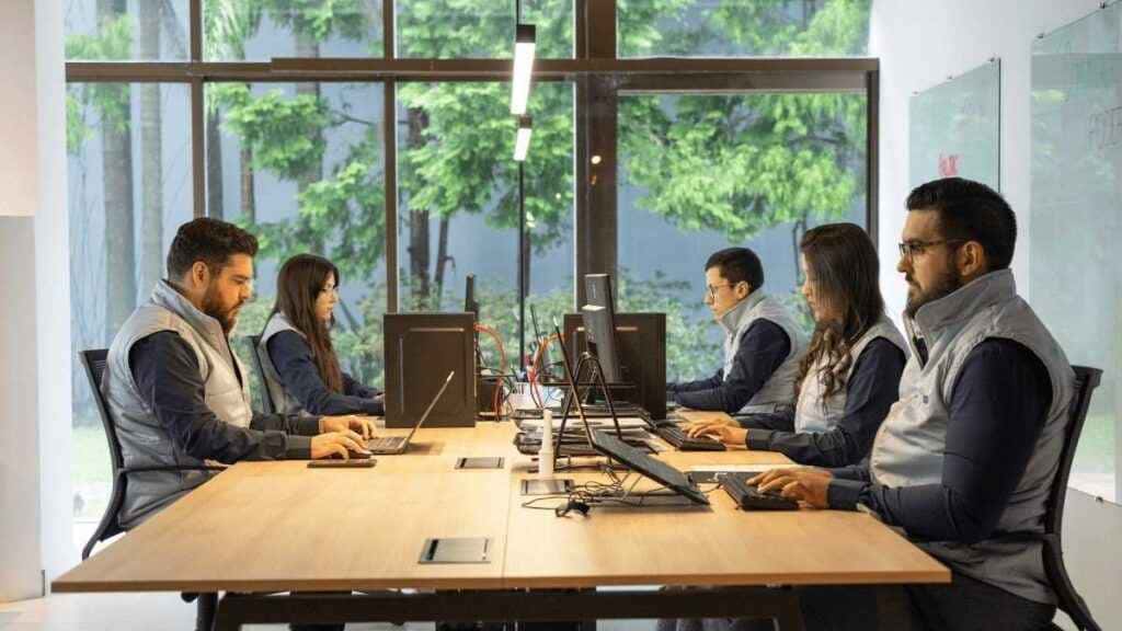 iBob lidera o setor ao integrar inovação industrial com tecnologia digital